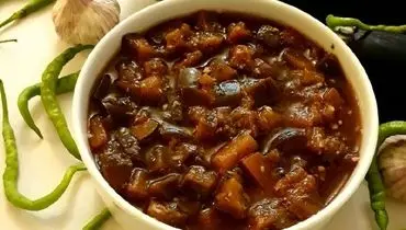 طرز تهیه ترشی بادمجان کبابی با رب انار