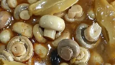 طرز تهیه ترشی قارچ؛ یک چاشنی جدید برای سفره ها