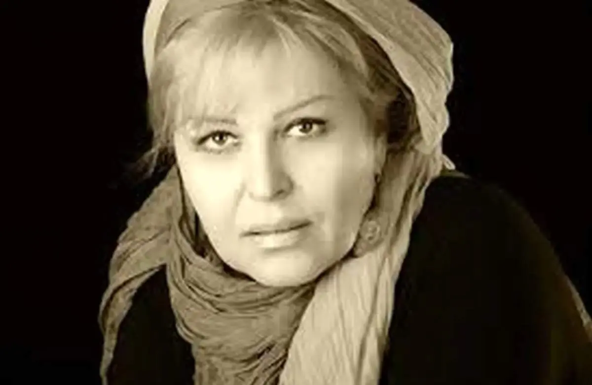  «اکرم محمدی» 40 ساله در فیلم «دختری با کفش‌های کتانی»؛ دهۀ 70