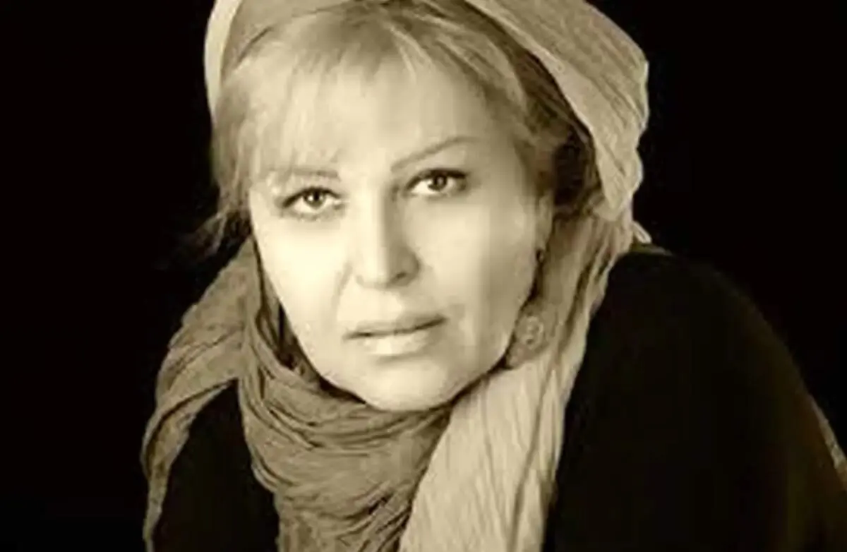  «اکرم محمدی» 40 ساله در فیلم «دختری با کفش‌های کتانی»؛ دهۀ 70