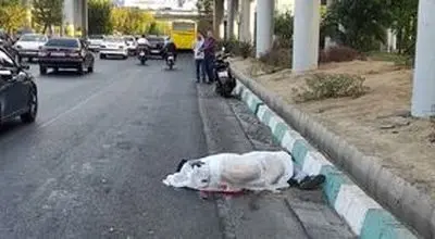تصادف دلخراش اتوبوس و موتورسیکلت در بزرگراه شهید نواب