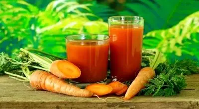 ۶ خاصیت اثبات‌شده‌ی آب هویج در بهبود کبد چرب!