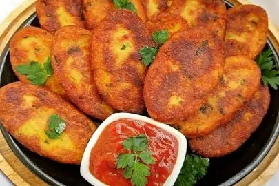 طرز تهیه کوکو سیب‌زمینی؛ آموزش مرحله به مرحله