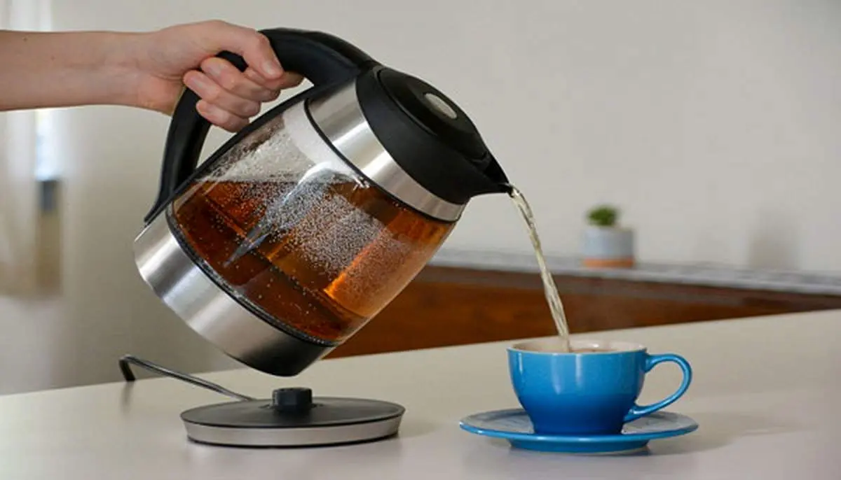 کتری‌های پلاستیکی؛ دشمن خاموش در آشپزخانه

