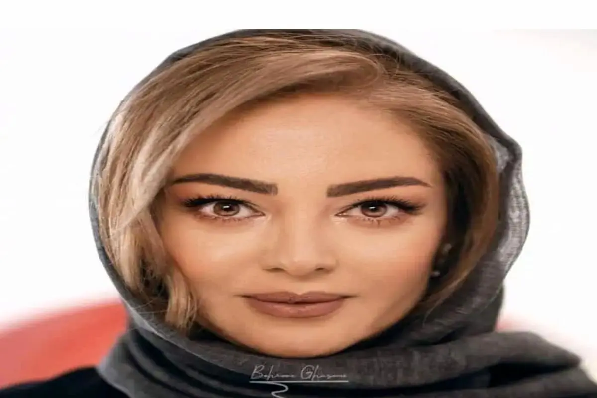 رزیتا غفاری و عکس جنجالی در حال بازی گلف