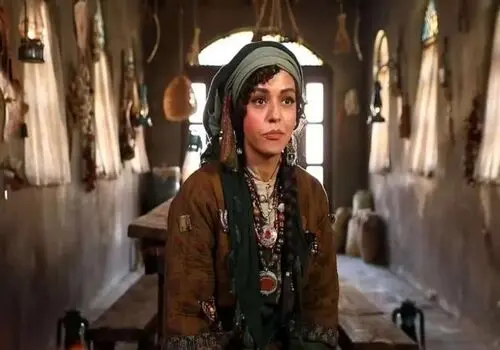 عکس تازه و متفاوت سوگل خلیق با تم سیاه و سفید