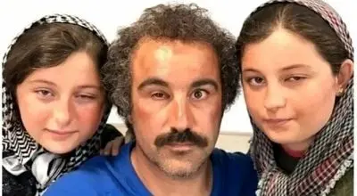 رونمایی از ظاهر جدید دختران نقی معمولی؛ سارا و نیکا در دنیای واقعی چقدر تغییر کرده‌اند؟