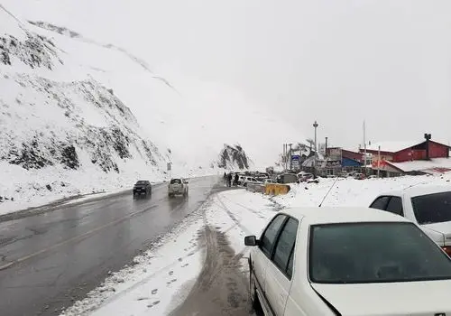 یک کشته در اثر ریزش سنگ در جاده چالوس