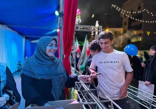 پاسخ غیرمنتظره یک پسربچه، المیرا شریفی‌مقدم را غافلگیر کرد + فیلم