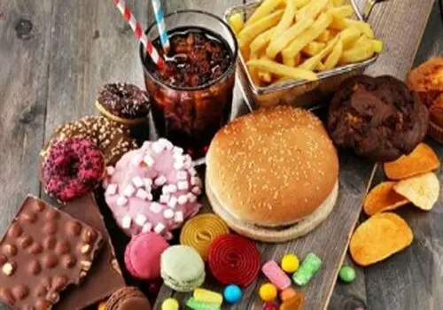 مرغ سوخاری فوری با چیپس؛ ترد و خوشمزه بدون دردسر