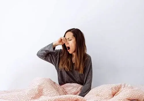 با فواید نوشیدن آب داغ آشنا شوید