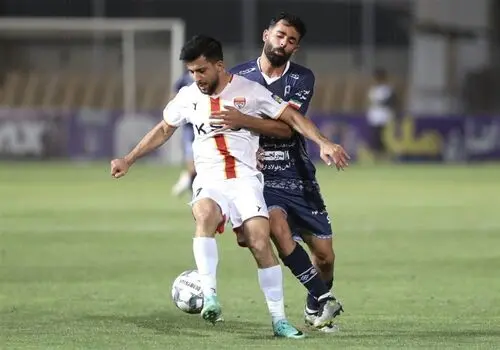 VAR نقش اول مساوی بدموقع سپاهان و ملوان؛قو از قفس پرید!
