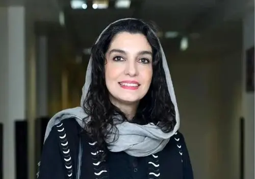 ستاره‌ای که با سادگی درخشید؛ متفاوت‌ترین حضور در فرش قرمز جشن حافظ!