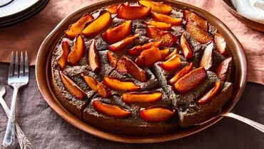 عصرونه امروز: طرز تهیه کیک آلو سیاه؛ دسر متفاوت و خوشمزه برای مهمانی‌ها