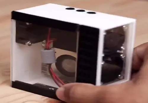  مهندس هندی یک کامپیوتر به اندازه جا سوئیچی ساخت!+ فیلم