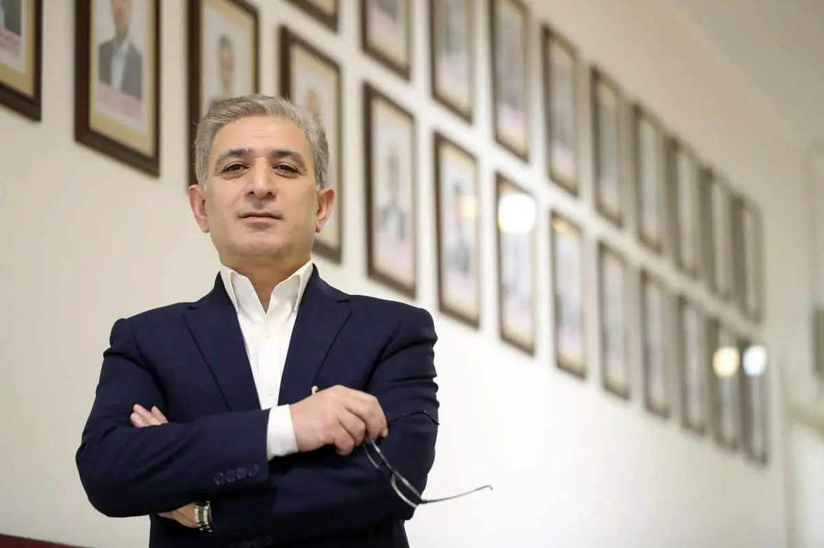 حسین زاده رئیس سابق شورای هماهنگی بانکها: دولت پزشکیان باید اقتصاد را پیشبینی پذیر کند