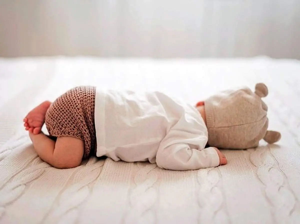 بهترین حالت نوزاد برای خواب