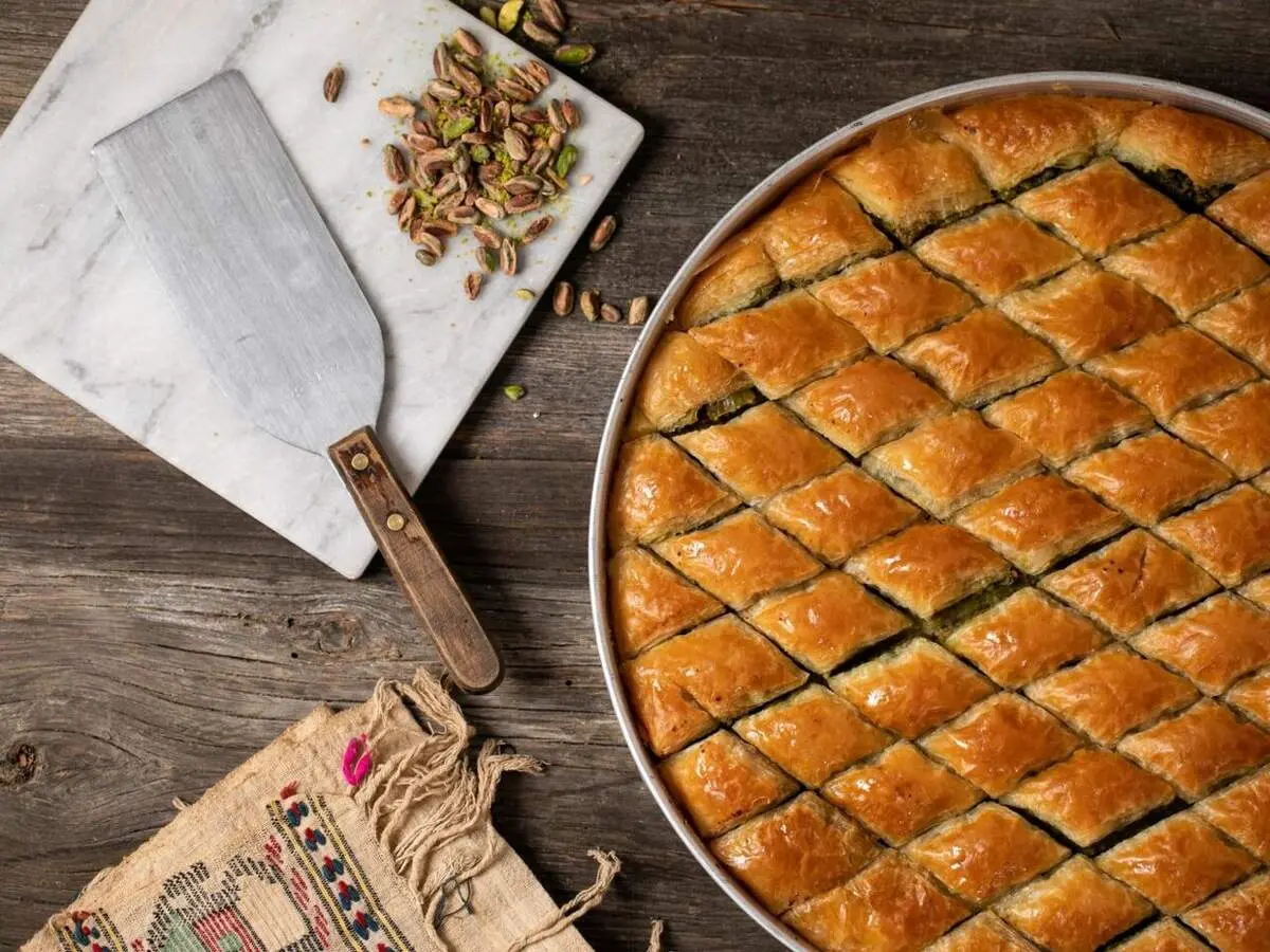 طرز تهیه باقلوا تابه‌ای