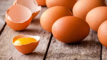 فواید شگفت‌انگیز پوست تخم‌مرغ برای زیبایی پوست و مو

