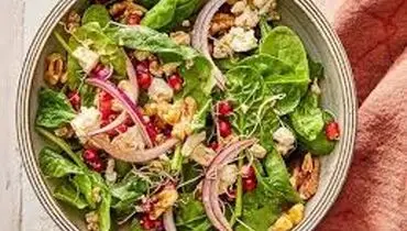 طرز تهیه سالاد اسفناج و انار
