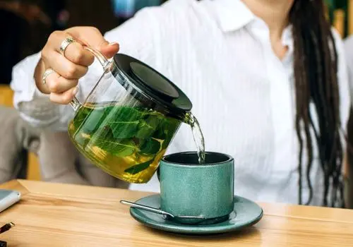 این نوشیدنی با طعم مار سرو شد! + عکس
