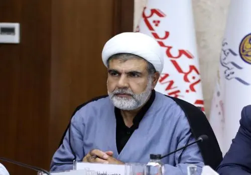 خدمت‌رسانی بانک گردشگری به زائران اربعین؛ توزیع ۱۵ هزار اقلام رفاهی سفر در شلمچه، مهران و سیرجان