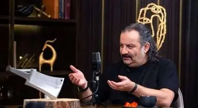 واکنش کنایه‌آمیز مهراب قاسم‌خانی به دلار ۲۰۰ هزار تومانی+عکس