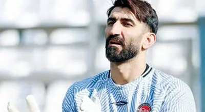 بیرانوند پاسخ فحاشی‌ها به خودش را در جشن قهرمانی داد