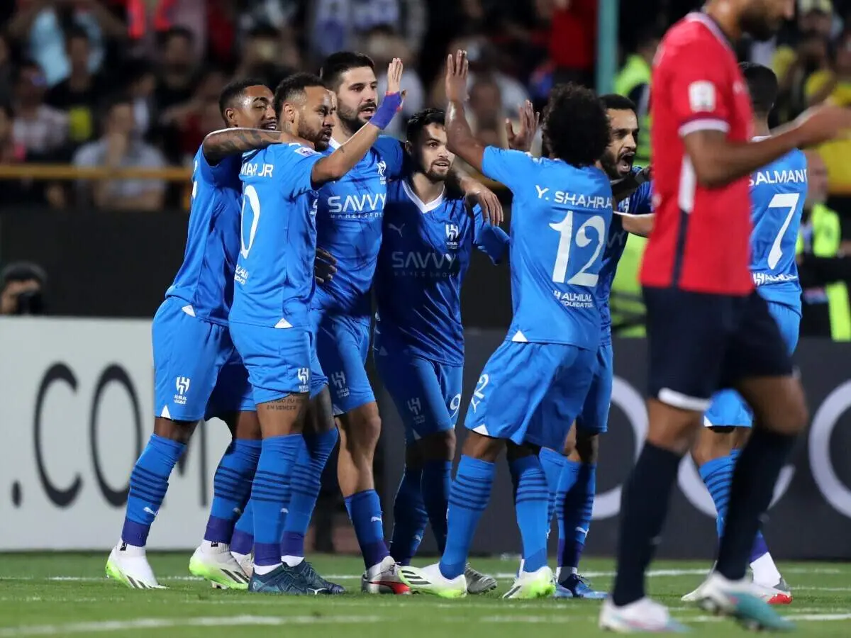 ورود جنجالی سفیر عربستان به هتل محل اقامت تیم الهلال+فیلم