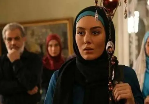 «سحر قریشی» با لباس عروس در پشت‌صحنه «ثبت با سند برابر است»