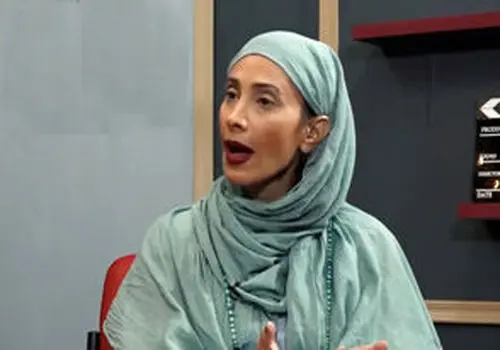 نگاهی به میز عزای پدر و مادر سحر زکریا بازیگر سریال شش ماهه در مراسم ختمشان