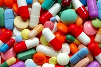 چگونه داروها و مولتی‌ویتامین را بدون تداخل مصرف کنیم؟
