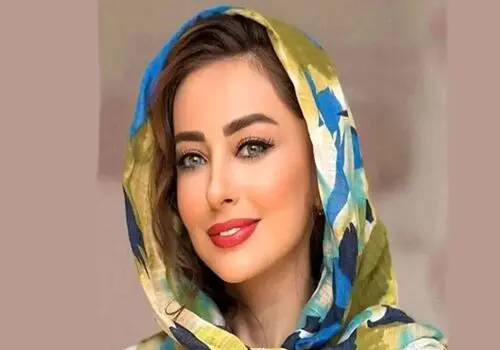 استایل تمام‌صورتی نفیسه روشن در کنار حیوان خانگی‌اش!