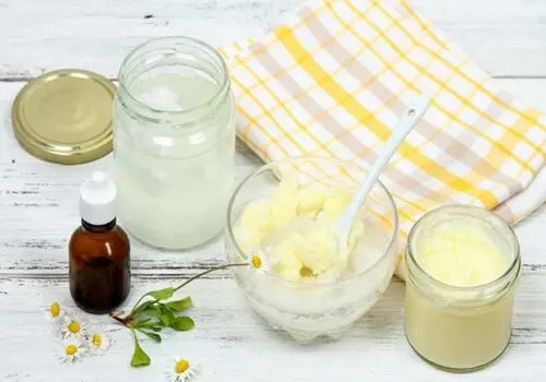 چگونه جرم ظروف شیشه ای را از بین ببریم؟
