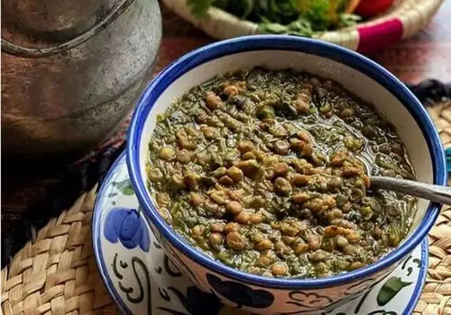 طرز تهیه ساندویچ اسفناج و گردو؛ ساندویچ لذیذ و مقوی