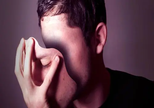 چرا خانم ها دروغ را از نگاه تشخیص می دهند؟ + فیلم