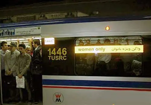  نقص فنی در خط 4 متروی تهران+ فیلم

