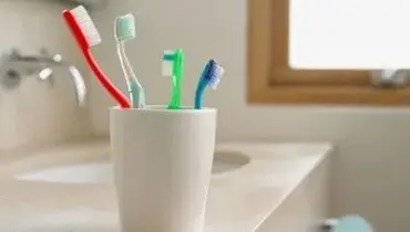 بررسی نشانه های تعویض مسواک
