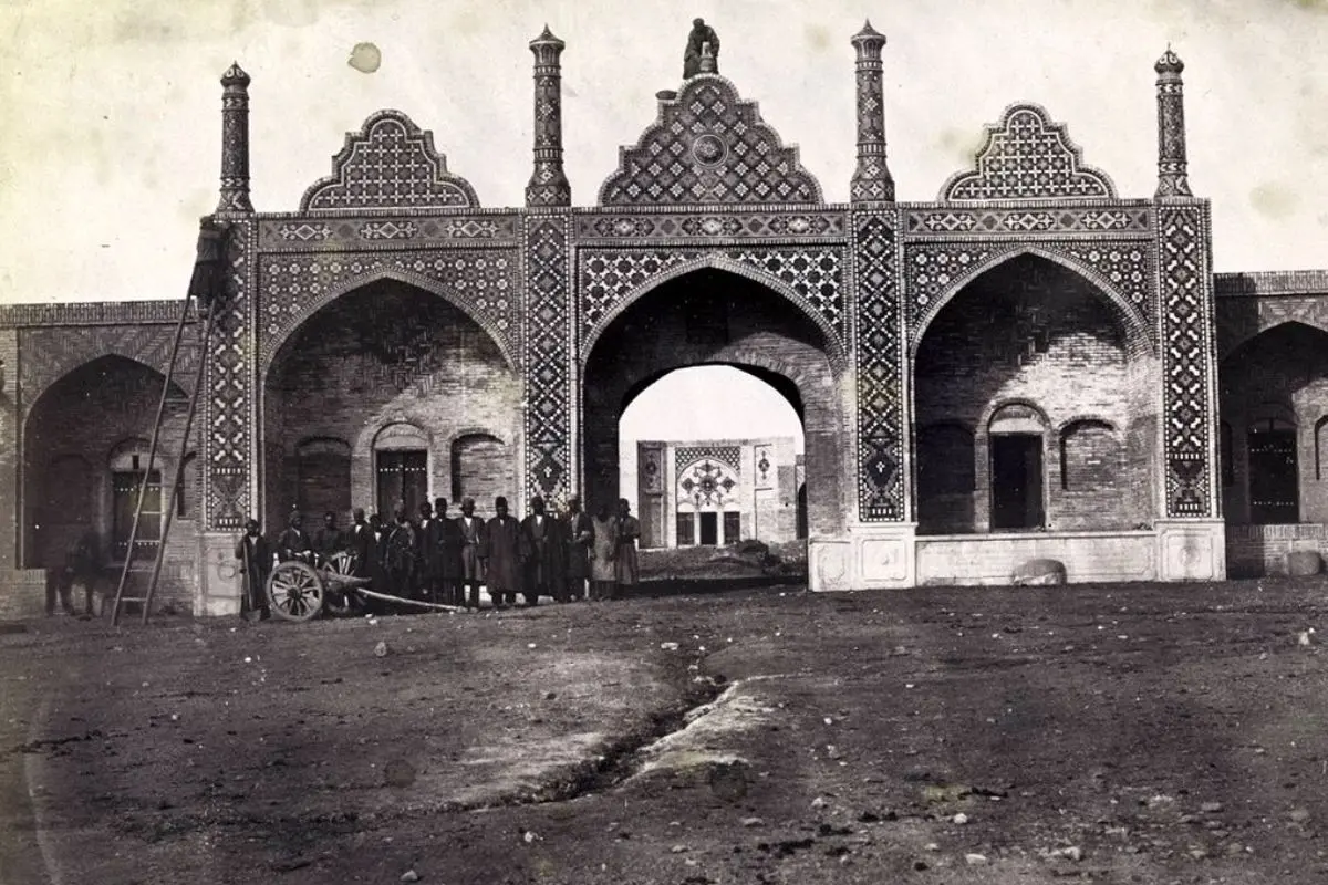 سفر به عصر قاجار؛ عکس یادگاری دختران ارمنی