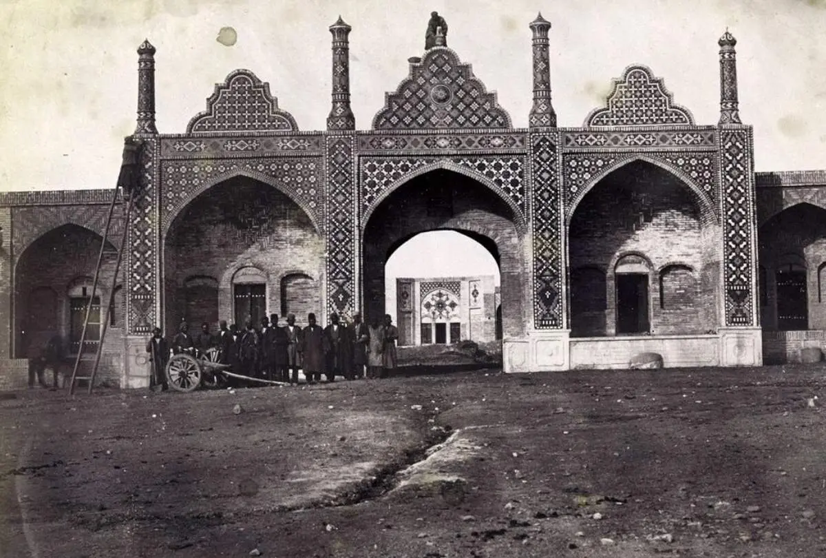 سفر به عصر قاجار؛ عکس یادگاری دختران ارمنی