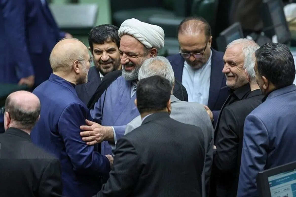 رسایی: آیا وزیر خاصی با توصیه رهبری معرفی شده است؟؛ قالیباف: دیگه نگی قالیباف همش با من...