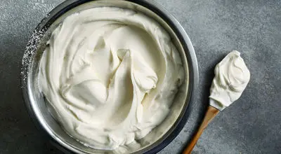 آیا پنیر و خامه پرچرب برای بدن ضرر دارند؟

