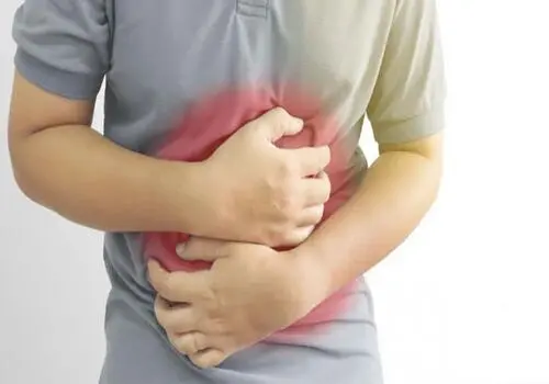 سوزش سر دل چیست و چه موقع خطرناک است؟