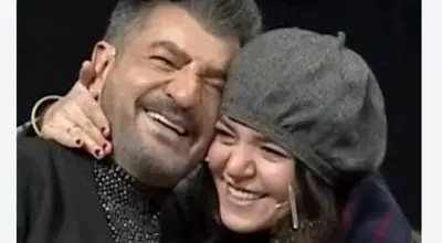 سورپرایز تولد ۶۷ سالگی محمود شهریاری توسط دختر زیبایش در برنامه زنده/ویدیو 