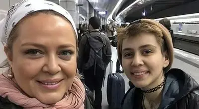 دختر بهاره رهنما خواننده شد!