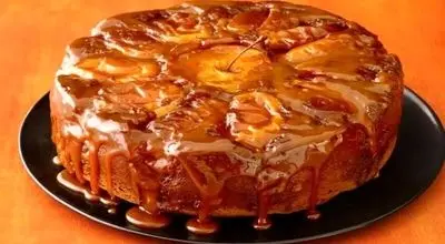 طرز تهیه کیک سیب ایتالیایی با بافتی نرم و اسفنجی
