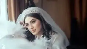 جنجال دابسمش مریم مؤمن در مسیر رفتن به عروسی اش  ؛ همخوانی عروس سینما با «جینگ و جینگ ساز میاد»!/ویدیو 