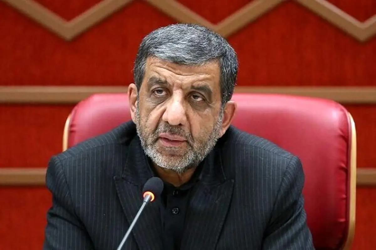 عزت الله ضرغامی: اینروزها با بعضیا که دوزار مسئولیت دارن تماس میگیریم، میگن دیگه موبایل همراه ندارن، یا محل استقرارشان معلوم نیست!
