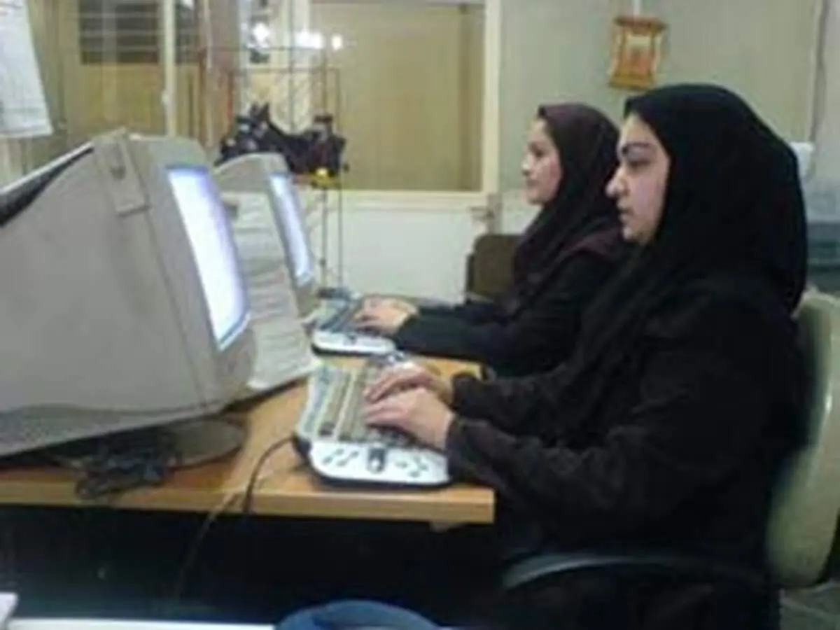 پیشنهاد فراکسیون زنان مجلس برای اختصاص یک روز دورکاری ماهانه به بانوان