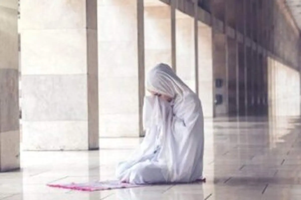 احکام گریه در نماز / آیا نماز را باطل می کند؟